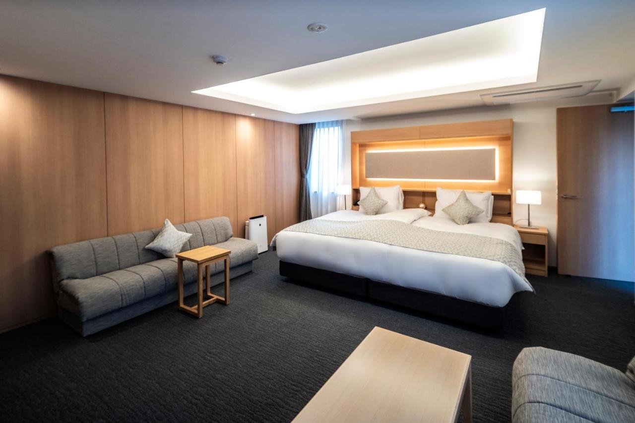Kyoto Shijo Takakura Hotel Grandereverie ภายนอก รูปภาพ