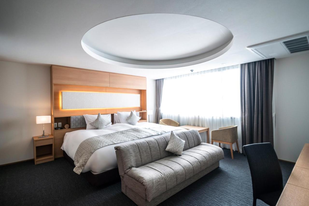 Kyoto Shijo Takakura Hotel Grandereverie ภายนอก รูปภาพ
