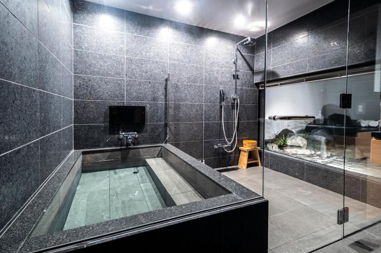 Kyoto Shijo Takakura Hotel Grandereverie ภายนอก รูปภาพ
