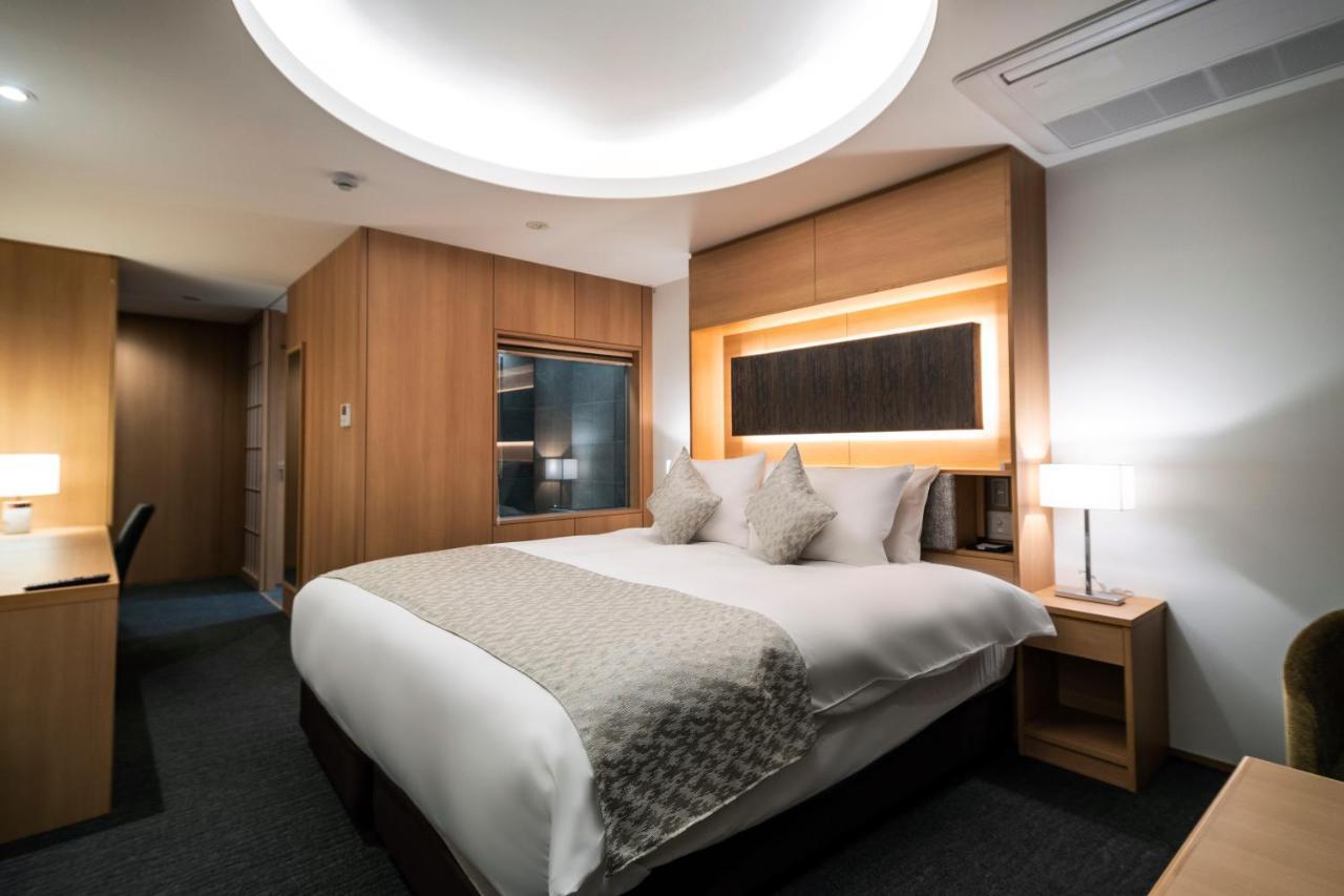 Kyoto Shijo Takakura Hotel Grandereverie ภายนอก รูปภาพ
