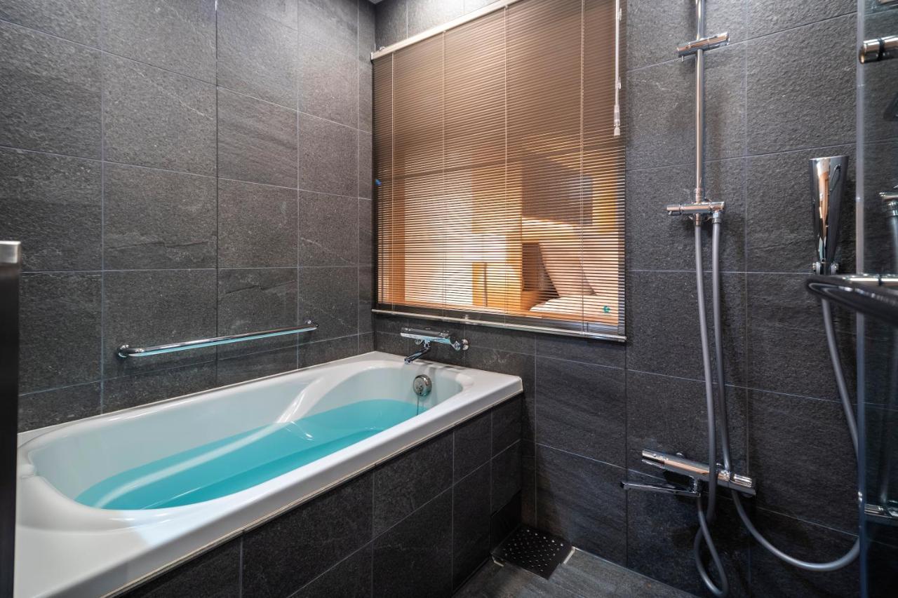 Kyoto Shijo Takakura Hotel Grandereverie ภายนอก รูปภาพ
